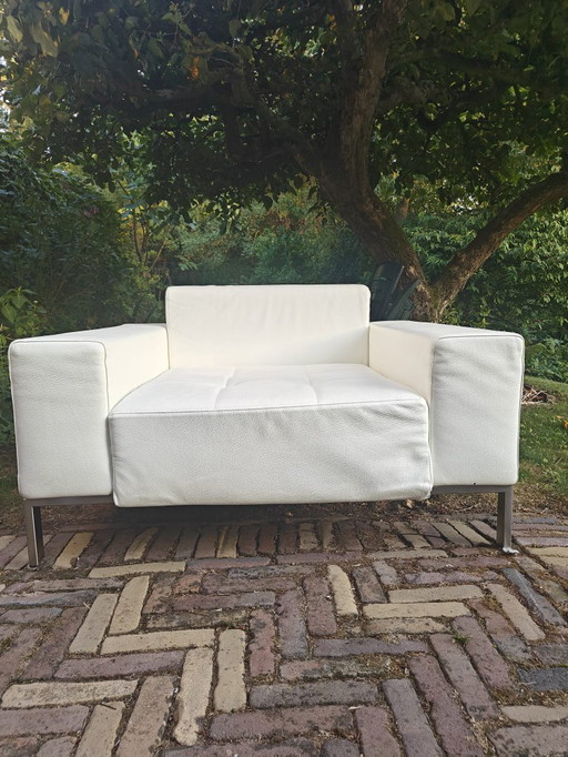 Zanotta Love Chair - Design italien emblématique