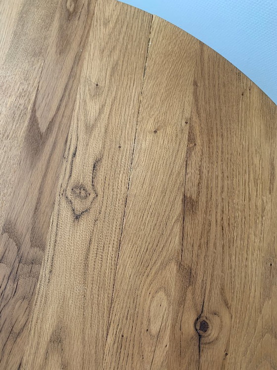 Image 1 of Tavolo rotondo in rovere Seuren Zwaan (diametro 120 cm)