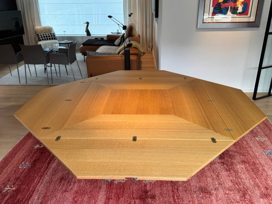 Image 1 of Mesa circular del diseñador VDBP