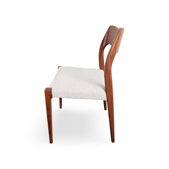 Set van 5 Niels Otto Møller stoelen model 71 Bouclé JL Mollers 1960 – Hersteller: JL Mollers Mobelfabrik (photo 9 of 10)