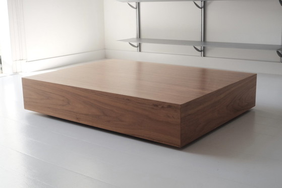 Image 1 of New Works Mass Wide Couchtisch – Walnuss