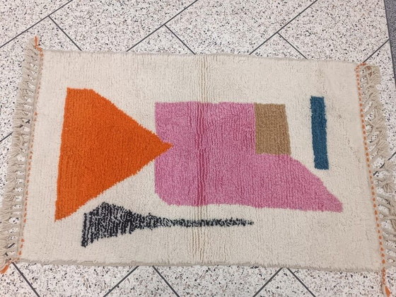 Image 1 of Beni Ouraine Berber rug, handwoven using traditional techniques, size 150/250 cm