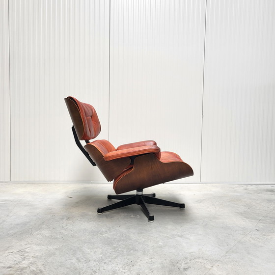 Image 1 of Vintage Walnut Eames Lounge Chair By Herman Miller 1960S