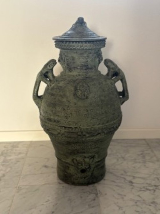 XL VASE with 3 UNIQUE DETAILS – Ceramic (photo 6 of 11)