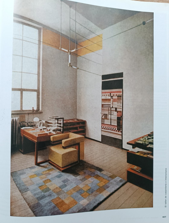 Image 1 of Bauhaus book, Spanish language 