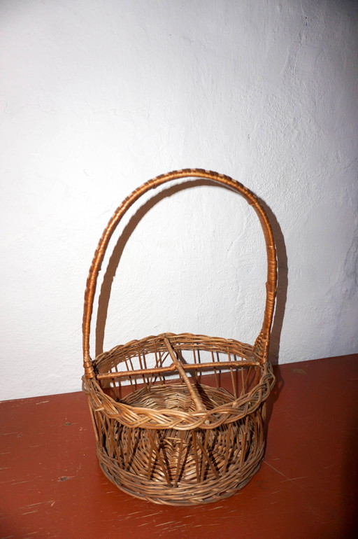 Vintage Wicker Bottle Holder Basket * Rustic Woven Basket * Farmhouse Decor * Picnic Basket * Wine Storage * Cottagecore Storage