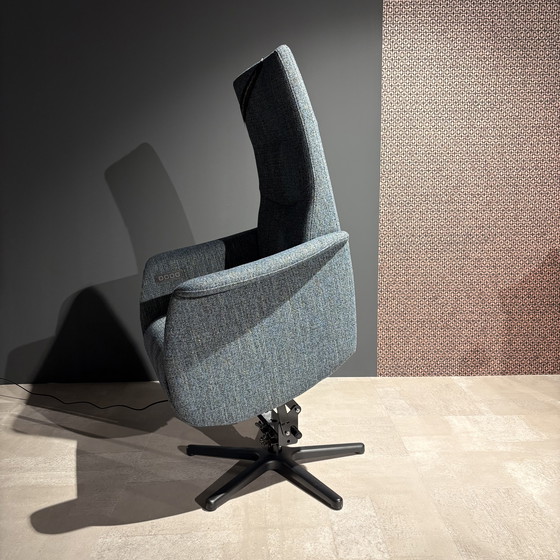Image 1 of Le nouveau fauteuil inclinable Fabulous 100 du futur