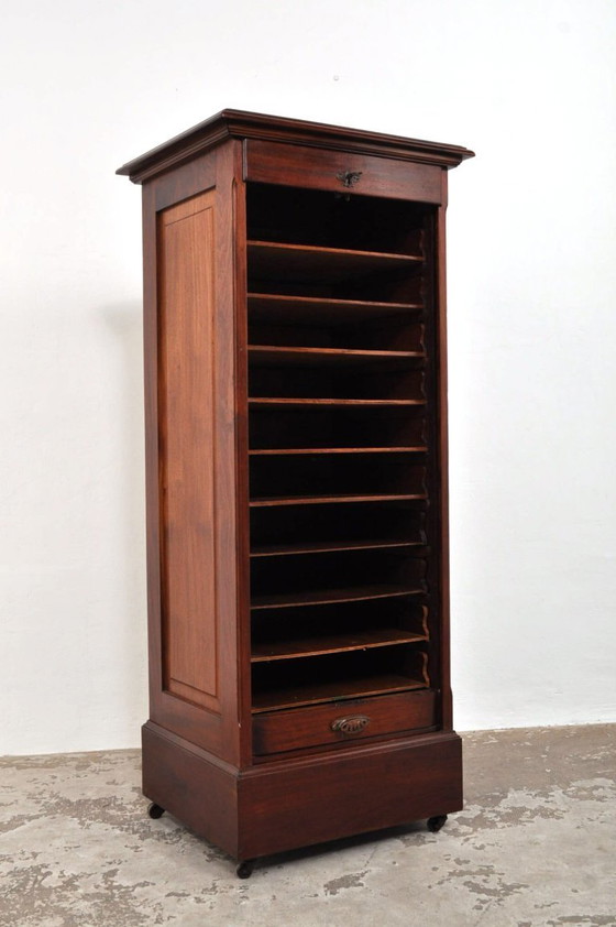 Image 1 of Antico mobiletto con anta a rullo in mogano, anni 1880