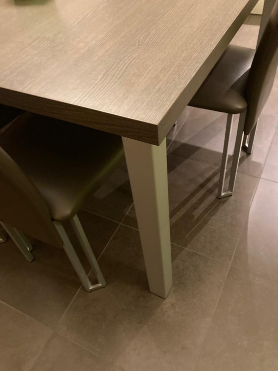 Image 1 of Modern square dining table / kitchen table 130 × 130 cm – wood-look top – metal legs