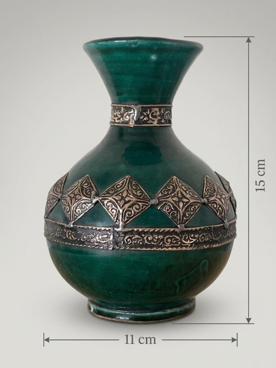 Vaso marocchino in ceramica verde e metallo – 15 cm – Vasi (photo 6 of 6)