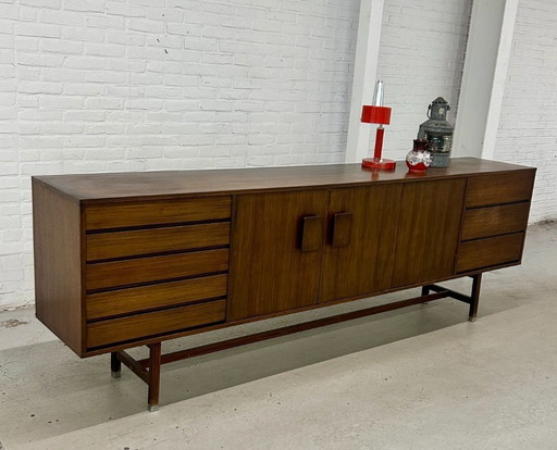 Inger 250 dressoir Inger Klingenberg voor Fristho Franeker