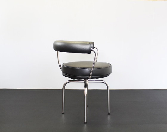 Image 1 of 2xSeat Lc7 Le Corbusier Cassina Charlotte Perriand
