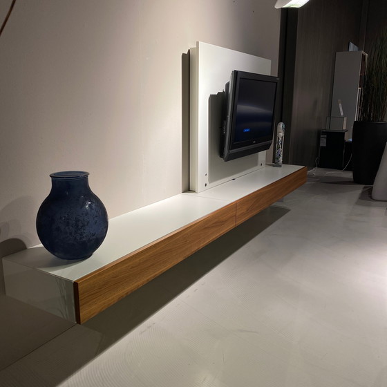 Image 1 of Hülsta Neo wall cupboard