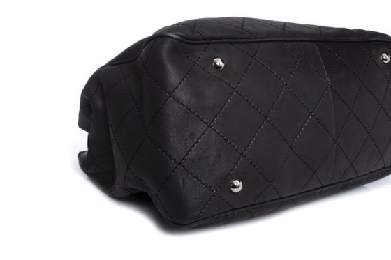 Image 1 of Borsa Chanel in pelle trapuntata nera