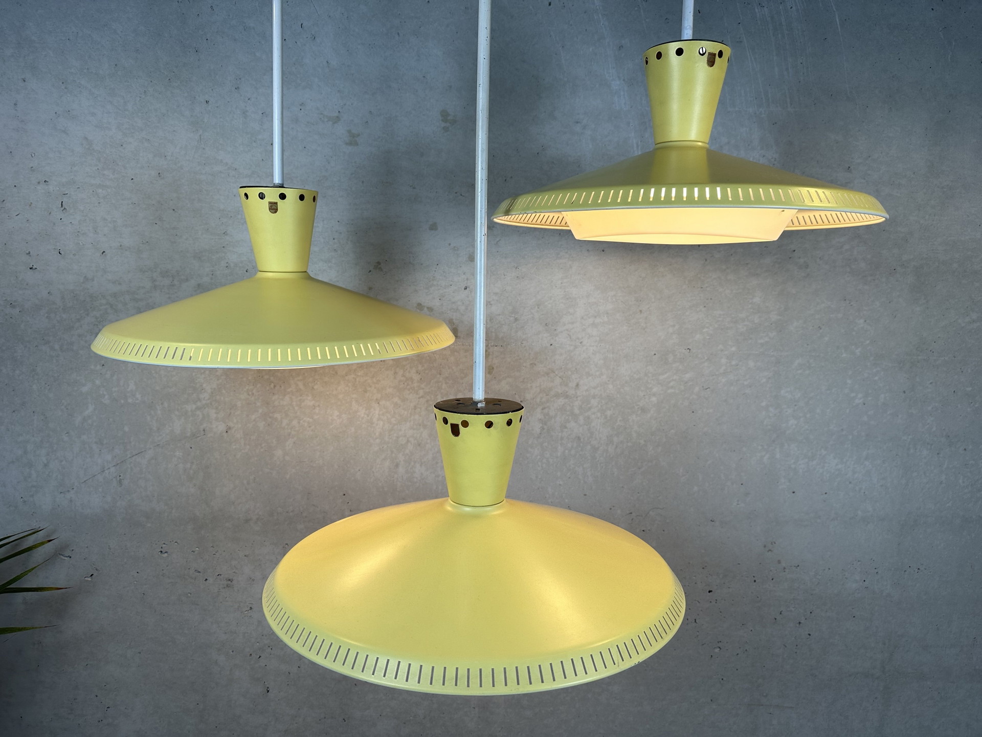 Vintage pendant lamp - Louis Kalff - Philips | €250 | Whoppah