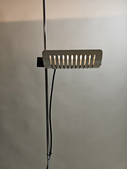 Joe Colombo floor lamp model 626 for Oluce white
