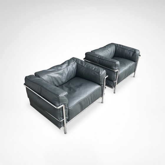 Cuscini in piuma LC3 e poltrone in pelle extra di Le Corbusier et al per Cassina, anni '90, set da 2 (photo 9 of 12)