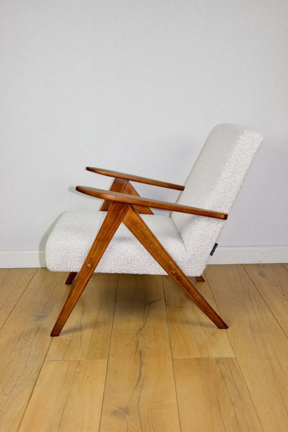 Image 1 of Fauteuil vintage B-310 VAR blanc structure bouclé années 1970