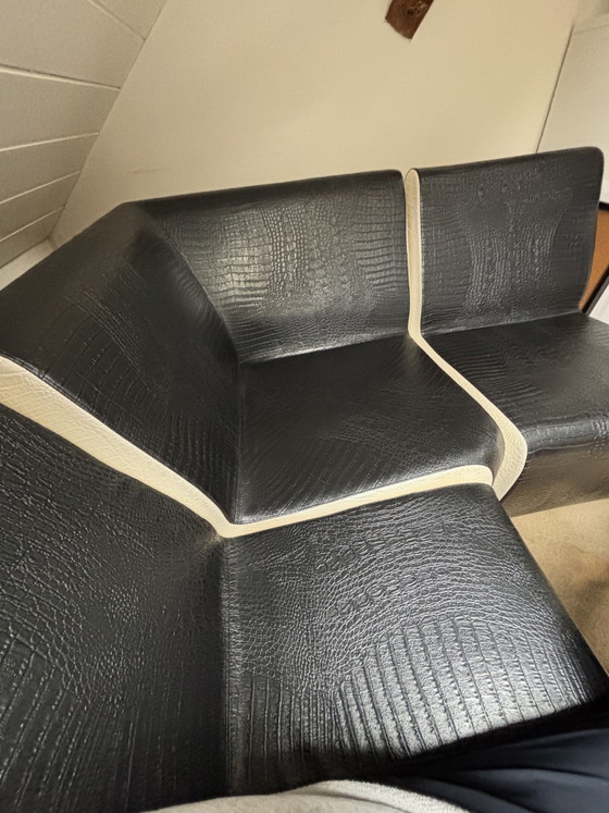 Image 1 of SALON AMBIENCE WACHTHOEK kappers lounge hoekbank skai leder