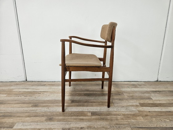 Image 1 of Zweedse fauteuil van hout met bruine stof