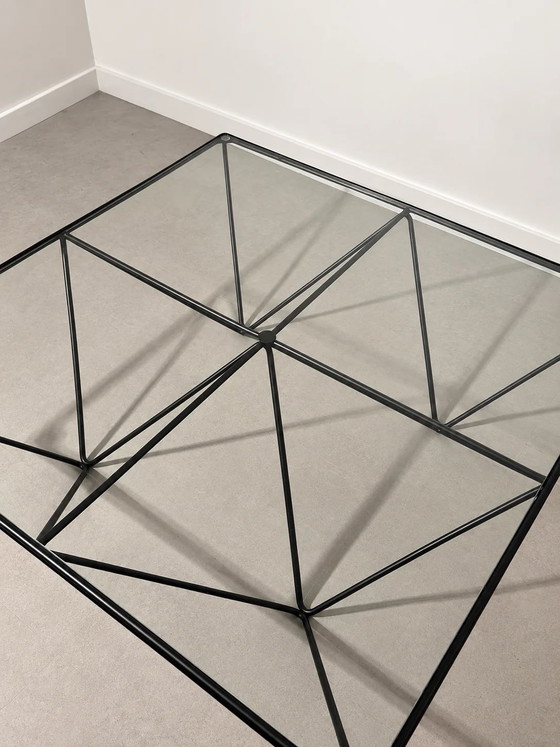 Paolo Piva Geometrischer Couchtisch aus Glas & schwarzem Metall – Couchtische (photo 4 of 4)