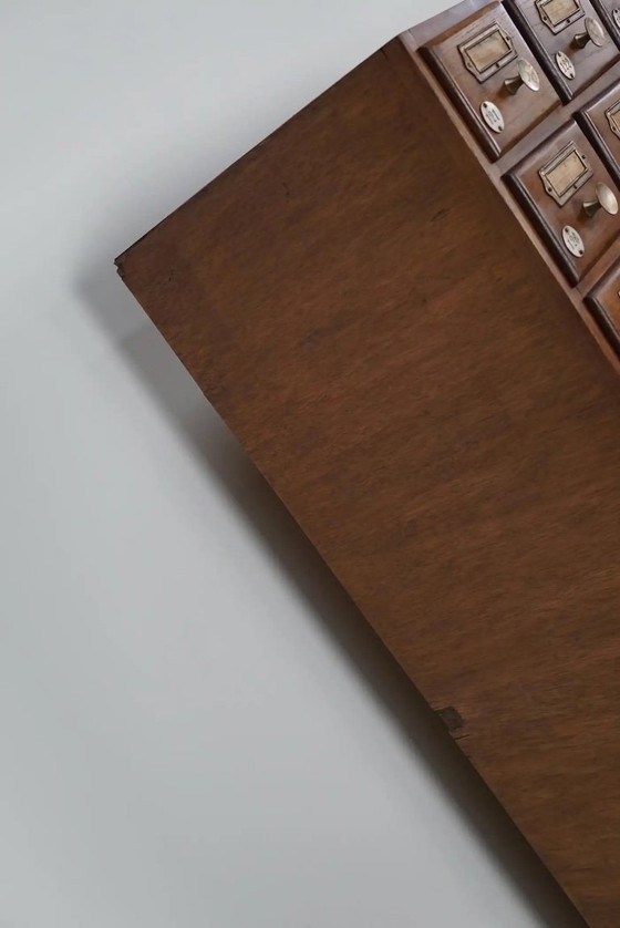 Image 1 of Vintage Duitse eiken apothekers- / spaarkast, jaren 1950