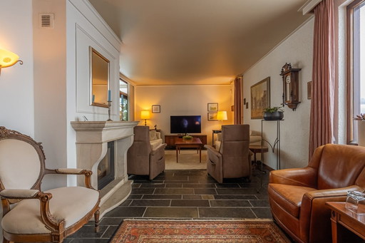 Dru gas fireplace with marble surround