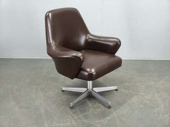 Image 1 of Sillón giratorio italiano Mobiltecnica Torino, década de 1960.