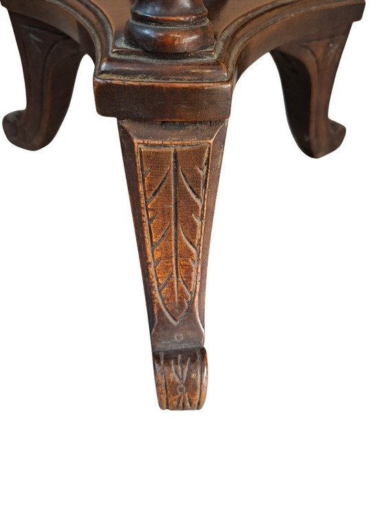 Image 1 of Antieke walnotenhouten pianokruk met schroeven, begin 1900