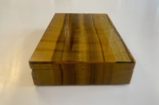 Image 1 of Schatulle aus Tigerauge mit Echtsilber Scharnier Juweliersarbeit