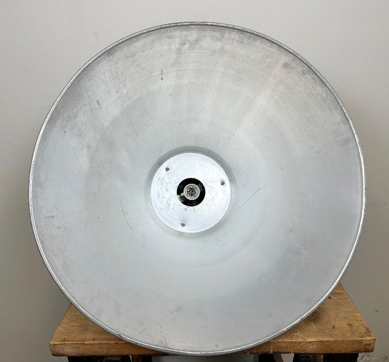 Image 1 of Große industrielle Aluminium-Pendelleuchte von Elektrosvit, 1960er Jahre