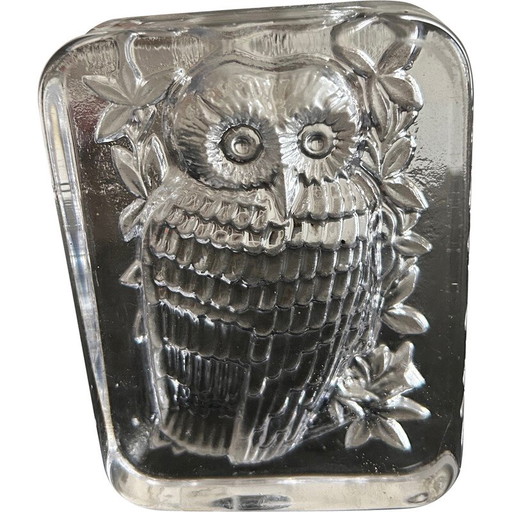 Vintage crystal paperweight with owl decoration, 1970