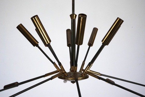 Image 1 of Rare lustre Sputnik en laiton à 16 bras de Stilnovo – 92 cm de diamètre – Italie, années 1950