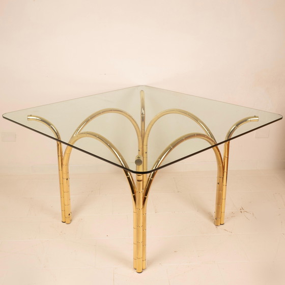 Table de salle à manger italienne méditerranéenne en acier plaqué laiton effet bambou et plateau en verre (photo 15 of 21)