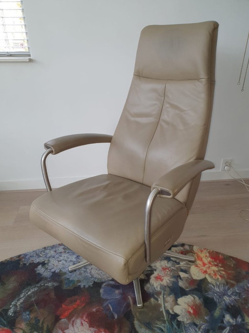 Poltrona relax regolabile in pelle beige