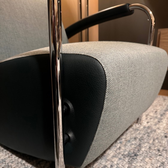 Image 1 of Poltrona bassa Leolux Scylla