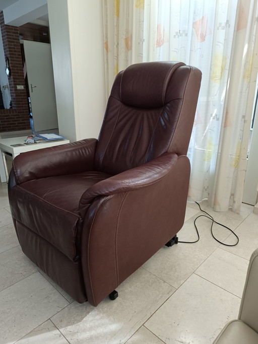 Relax- En Sta Op Fauteuil – Leather (photo 2 of 7)