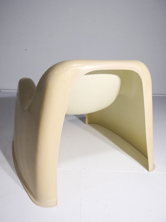 Image 1 of Artemide Toga Chair 5 van Sergio Mazza / Gebroken wit / Patent aangevraagd