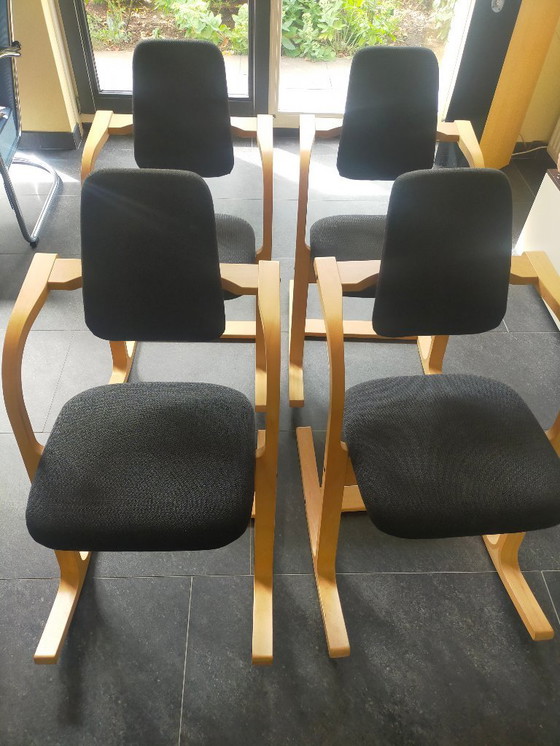 Image 1 of 4 sedie da pranzo Stokke Actulum, ben conservate