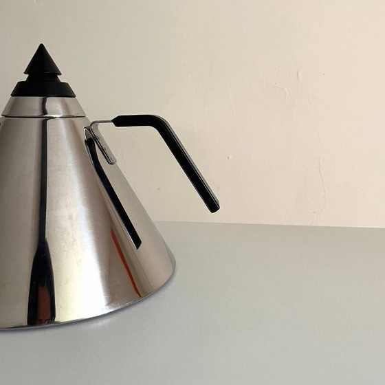 Image 1 of Vev Vigano Robinson Design 1990 Bollitore a fischio piramidale