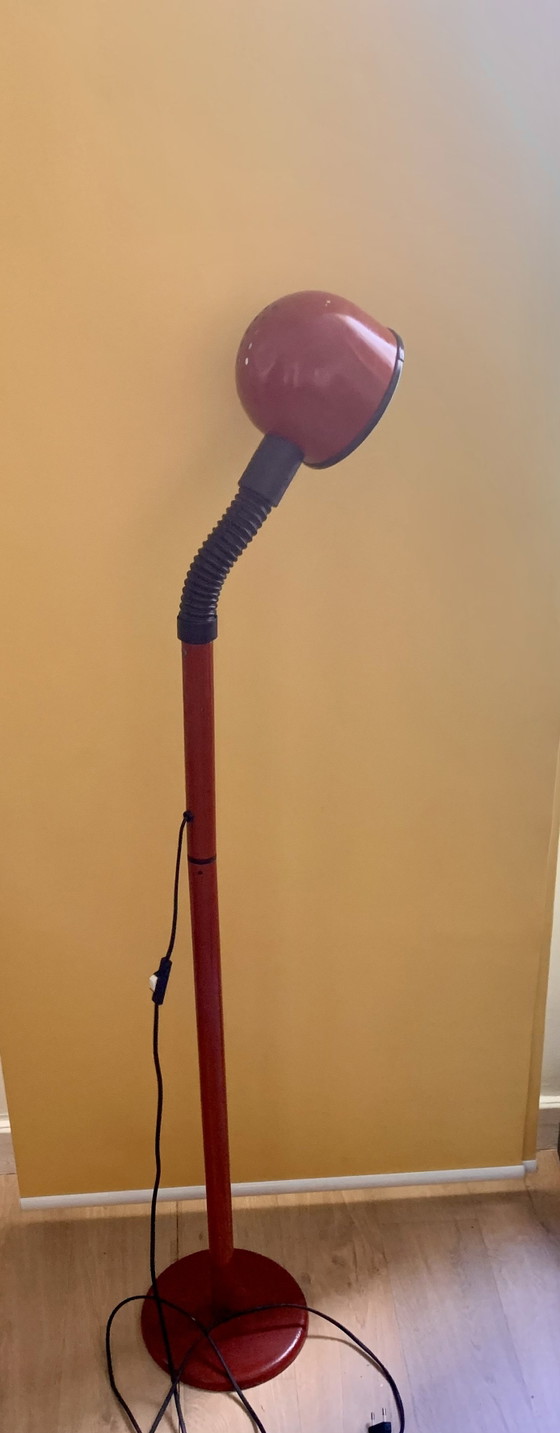 Groot, zeldzaam model in bordeauxrood - ALDA Type 1 - Zweden, jaren 70 – Vloerlampen, Metal, Rubber (photo 12 of 15)