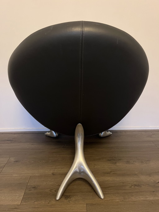 Leolux Papageno armchair black leather