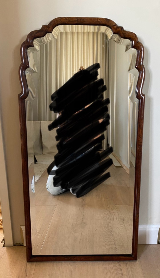 Image 1 of Miroir mural lourd ancien en loupe de bois festonnée