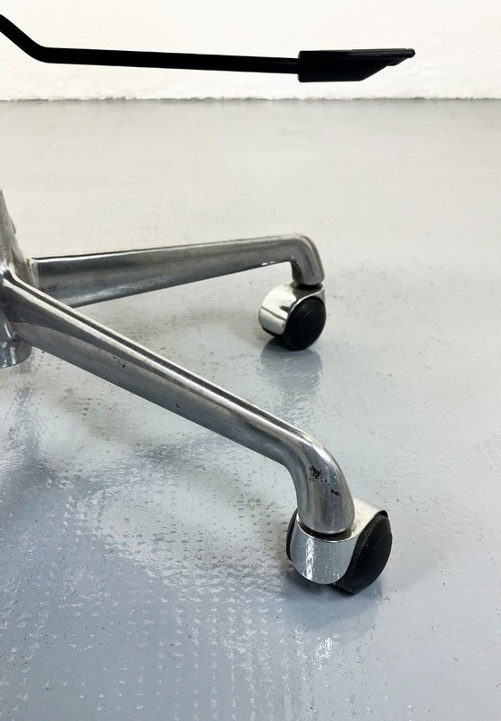 Image 1 of Ea117 bureaustoelen ICF Charles & Ray Eames Seats