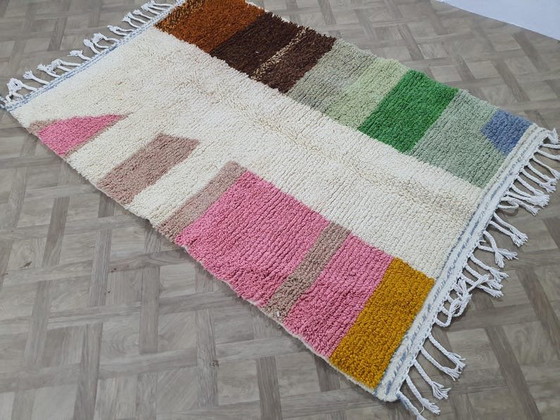 Image 1 of Tappeto marocchino fatto a mano in pura lana con motivi tradizionali colorati, 140/260 cm