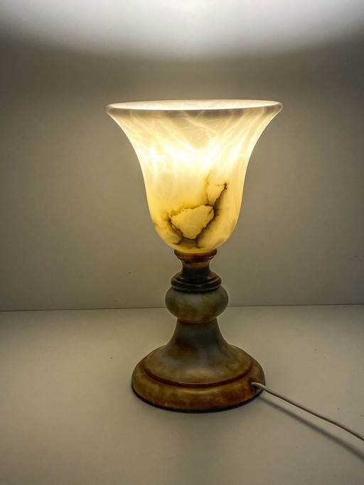 Lampe de table en albâtre
