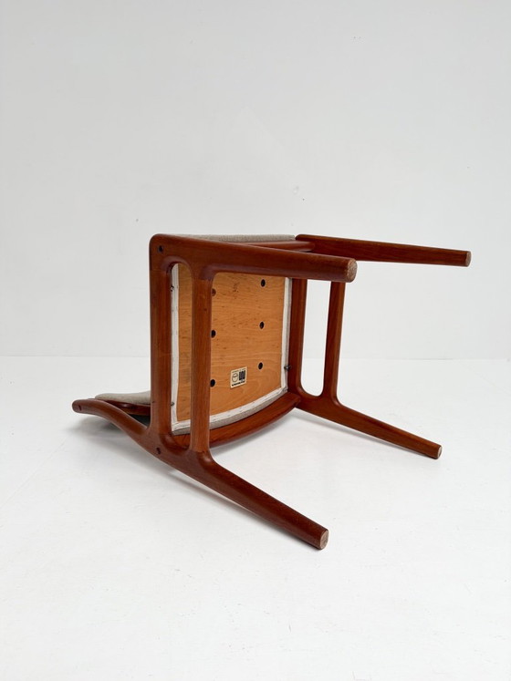 Set di 6 sedie di design danesi di Johannes Andersen per Uldum, anni '60 – Sedie da pranzo, Tessile (photo 21 of 22)