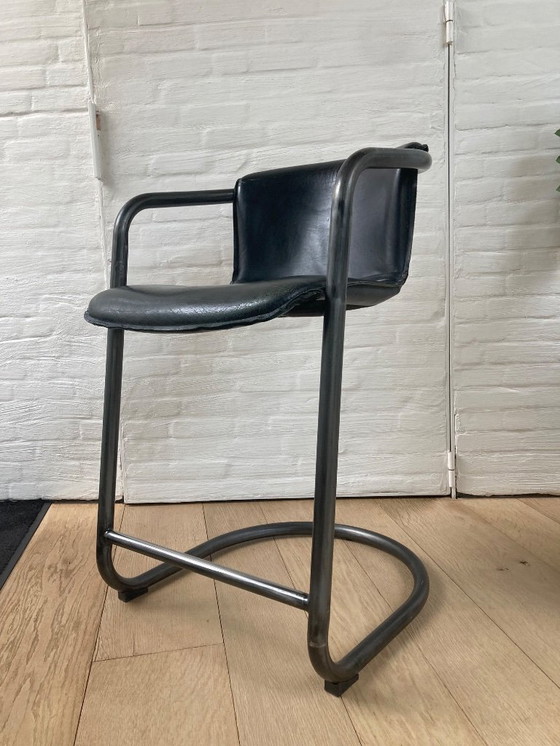 Image 1 of 8 sedie da pranzo in metallo con seduta in pelle