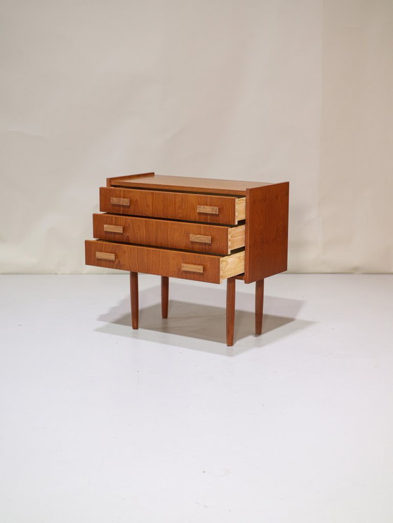 Image 1 of Piccola cassettiera comodino in teak danese vintage