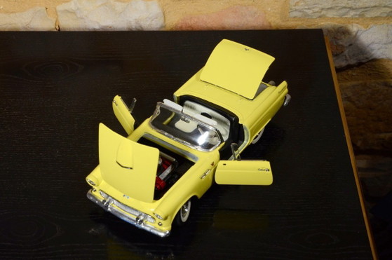 Ford Thunderbird Classic Bird, Baujahr 1955, im Maßstab 1:18, gelb – Dekorative Objekte, Metal, Plastic (photo 3 of 6)